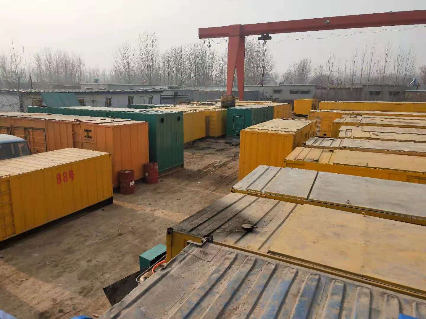 石拐租赁发电机-灰尘、风沙对柴油发电机组造成哪些不良影响？